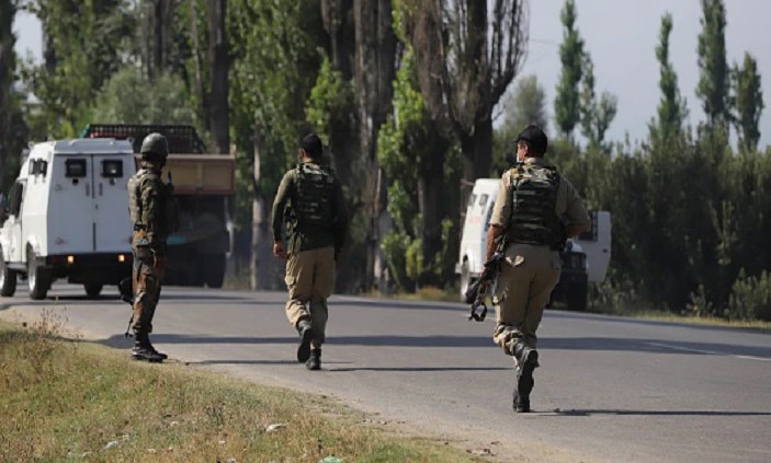 Two LeT militant sympathizers arrested in Shopian: Police